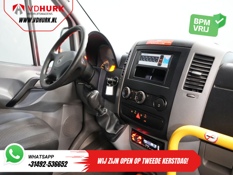 Mercedes-Benz Sprinter 313 2.2 CDI L2H2 €11.132 Incl. BTW BPM VRIJ! EXPORT Combi/ 9 Persoons/ Kombi/ 9P/ Airco/ Rolstoellift - Minibús, Furgoneta de pasajeros: foto 3 Mercedes-Benz Sprinter 313 2.2 CDI L2H2 €11.132 Incl. BTW BPM VRIJ! EXPORT Combi/ 9 Persoons/ Kombi/ 9P/ Airco/ Rolstoellift - Minibús, Furgoneta de pasajeros: foto 3