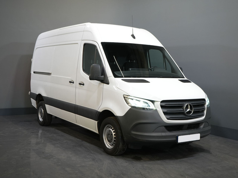 Mercedes-Benz Sprinter 316 2.2 CDI Aut. L2H2 EXPORT ONLY RWD LED/ Gev.Stoel/ Cruise/ Trekhaak - Furgón: foto 1 Mercedes-Benz Sprinter 316 2.2 CDI Aut. L2H2 EXPORT ONLY RWD LED/ Gev.Stoel/ Cruise/ Trekhaak - Furgón: foto 1