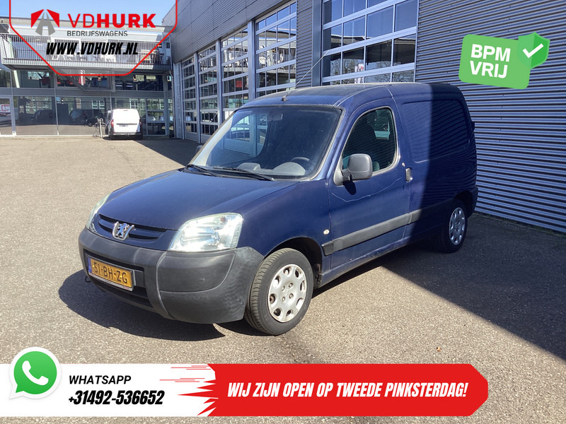 Peugeot Partner 1.4 75 pk EXPORT ONLY BENZINE/ Riem V.V/ NL auto/ Trekhaak/ Radio - Furgoneta pequeña: foto 2 Peugeot Partner 1.4 75 pk EXPORT ONLY BENZINE/ Riem V.V/ NL auto/ Trekhaak/ Radio - Furgoneta pequeña: foto 2