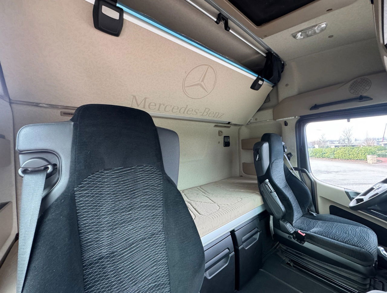 Cabeza tractora Mercedes-Benz Actros 1945 382.000 KM PTO + Hydraulics TOP Condition: foto 11 Cabeza tractora Mercedes-Benz Actros 1945 382.000 KM PTO + Hydraulics TOP Condition: foto 11