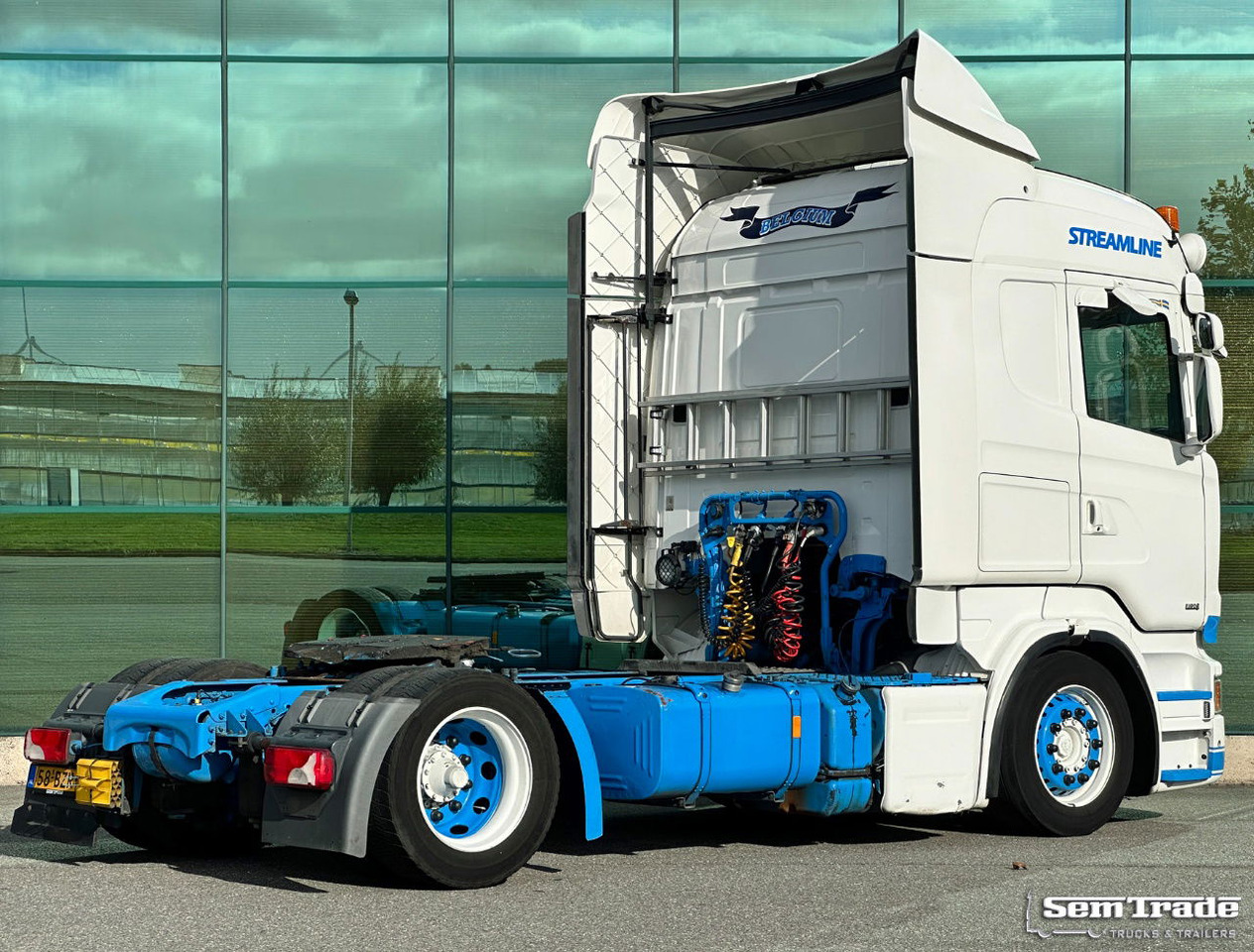 Scania R410 LOW Deck Retarder Full AIR 2x Tanks Park Cooling TOP Condition - Cabeza tractora: foto 4 Scania R410 LOW Deck Retarder Full AIR 2x Tanks Park Cooling TOP Condition - Cabeza tractora: foto 4