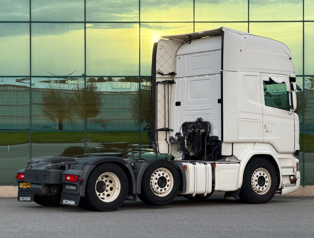 Scania R450 Topline 6X2 Twinsteer Retarder 2X Tanks Park Cooling TOP Condition - Cabeza tractora: foto 4 Scania R450 Topline 6X2 Twinsteer Retarder 2X Tanks Park Cooling TOP Condition - Cabeza tractora: foto 4