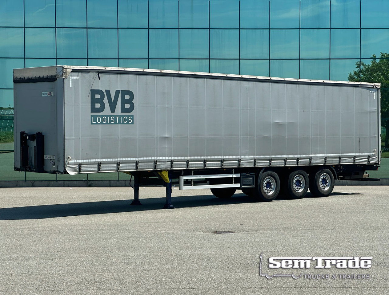 Kögel SN24 Edscha SAF Axles Disc Brakes Lift Axle TOP Condition NL Trailer - Semirremolque lona: foto 1 Kögel SN24 Edscha SAF Axles Disc Brakes Lift Axle TOP Condition NL Trailer - Semirremolque lona: foto 1
