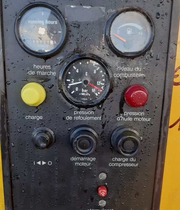 Compresseur de chantier Atlas Copco XAHS 175 - Compresor de aire: foto 4 Compresseur de chantier Atlas Copco XAHS 175 - Compresor de aire: foto 4