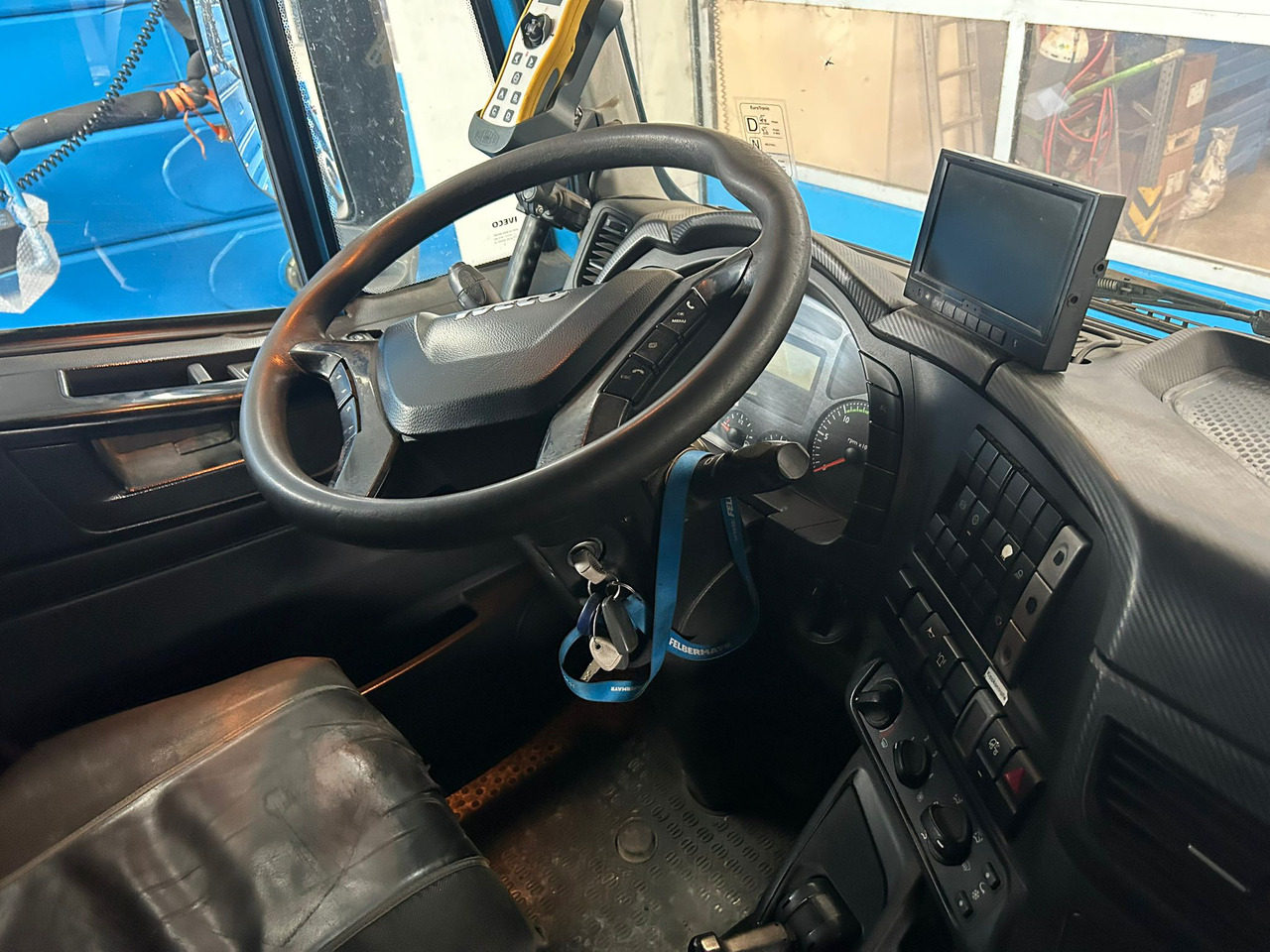Dúmper Iveco Trakker 450: foto 10