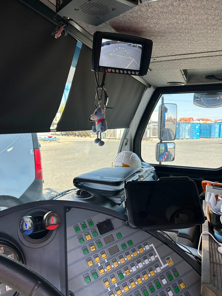 Autogrúa LIEBHERR MK 140 Plus: foto 11