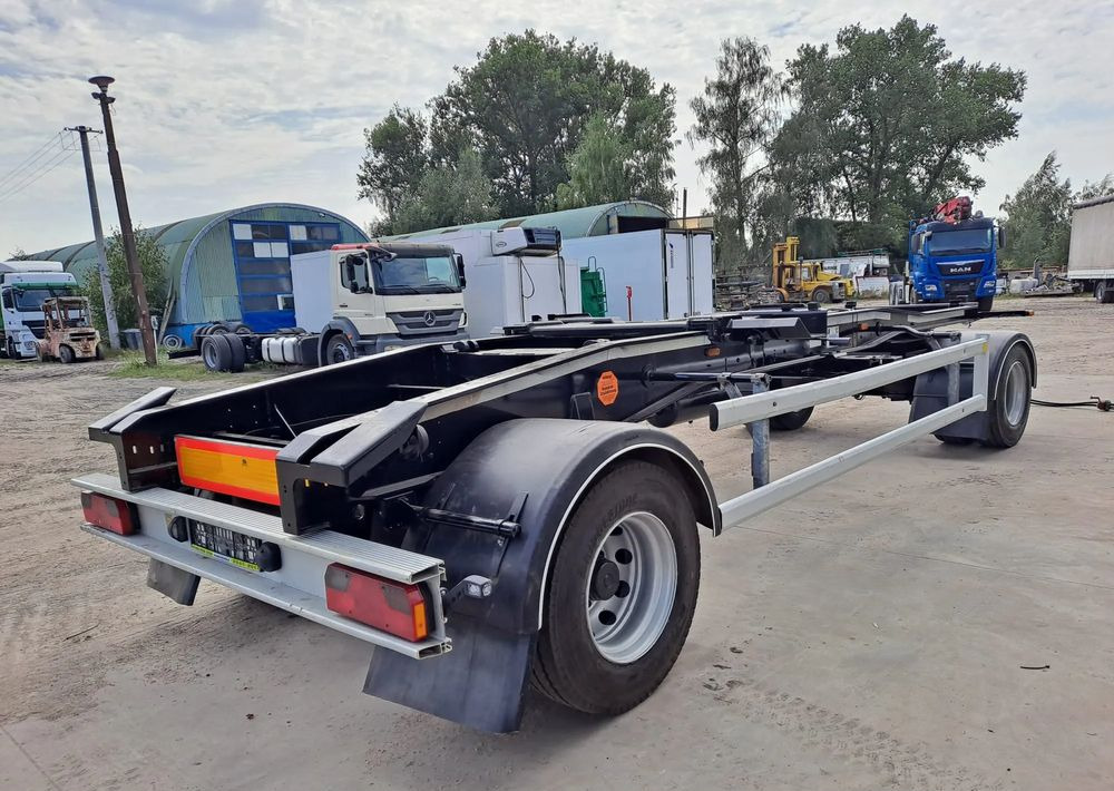 Huffermann Przyczepa do hakowca Huffermann-Moeslein - Remolque multilift/ Portacontenedores de cadenas: foto 1 Huffermann Przyczepa do hakowca Huffermann-Moeslein - Remolque multilift/ Portacontenedores de cadenas: foto 1