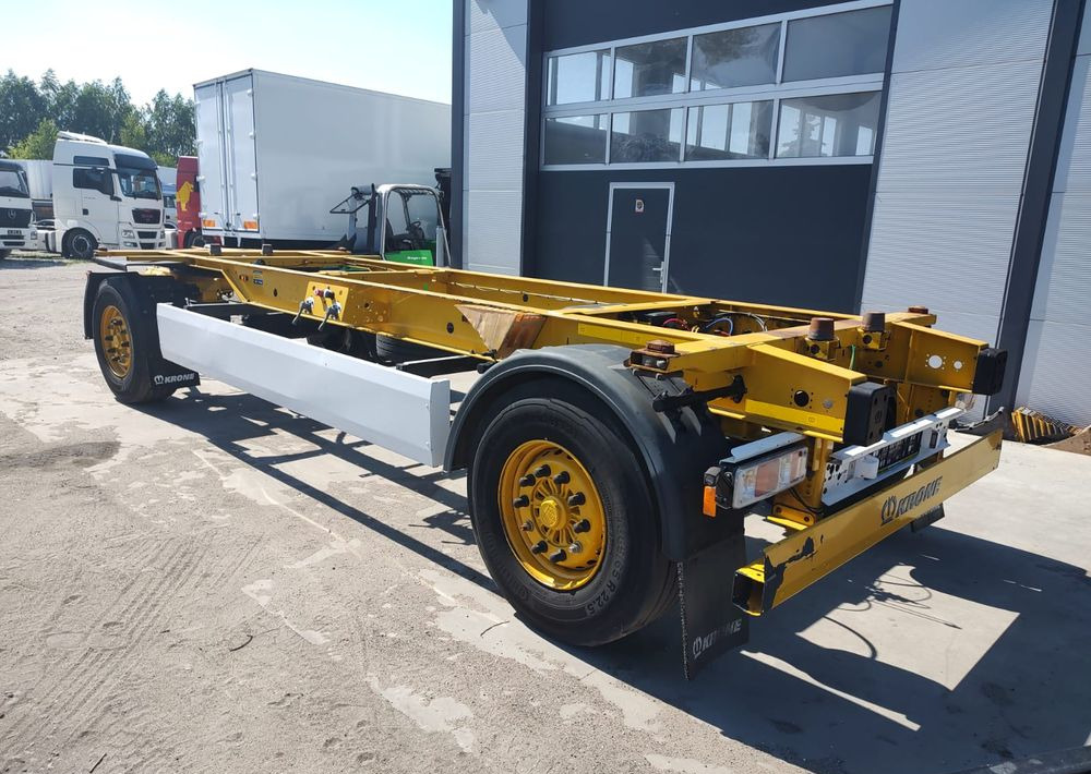 Krone Przyczepa BDF Krone - Remolque portacontenedore/ Intercambiable: foto 1 Krone Przyczepa BDF Krone - Remolque portacontenedore/ Intercambiable: foto 1
