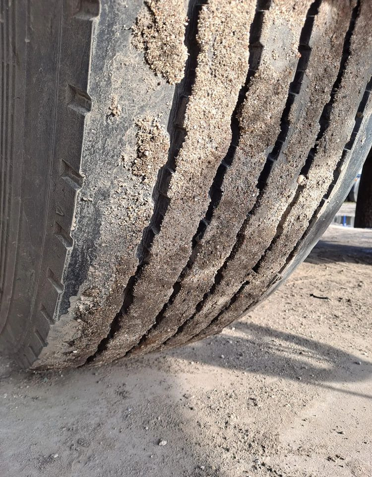 Krone Przyczepa KRONE Budowlanka - Remolque plataforma/ Caja abierta: foto 5 Krone Przyczepa KRONE Budowlanka - Remolque plataforma/ Caja abierta: foto 5