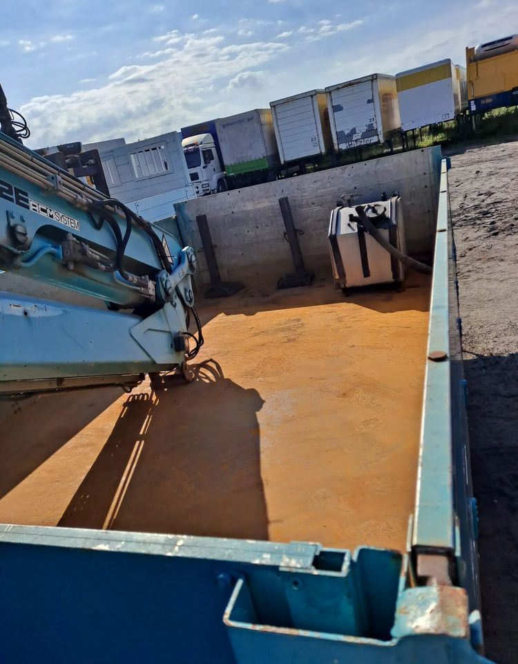 MAN - Camión volquete: foto 3 MAN - Camión volquete: foto 3