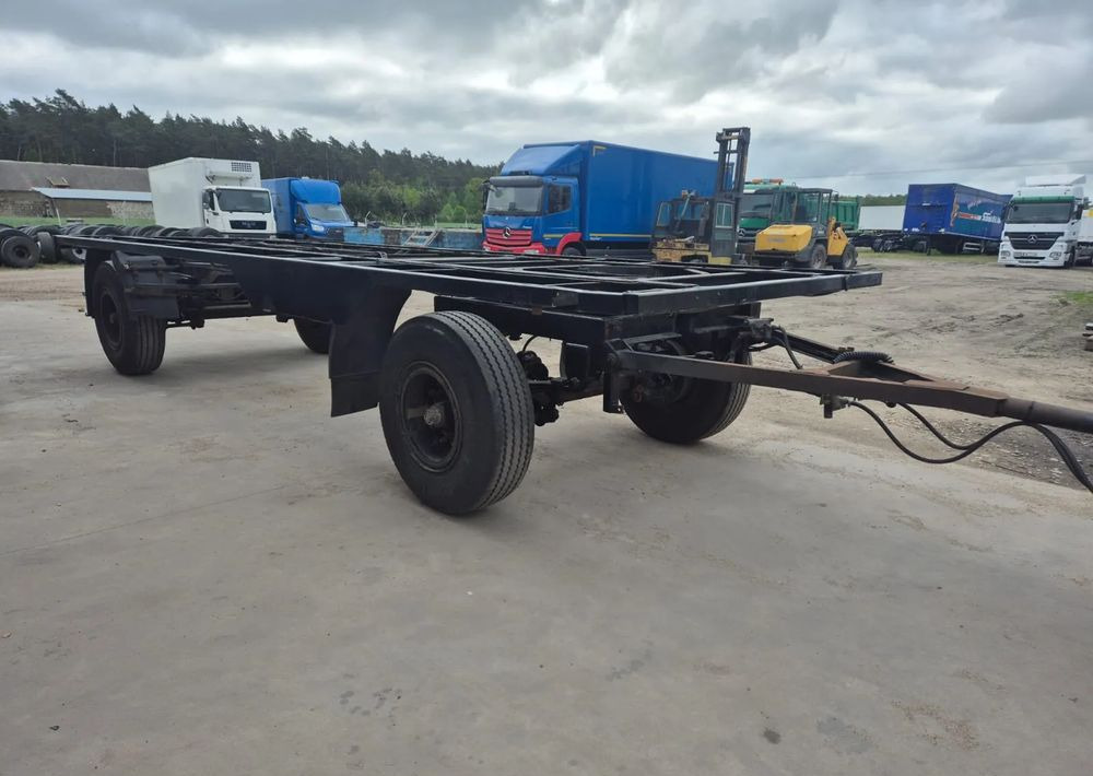 Schmitz Cargobull Przyczepa Krone na resorze - Remolque multilift/ Portacontenedores de cadenas: foto 4 Schmitz Cargobull Przyczepa Krone na resorze - Remolque multilift/ Portacontenedores de cadenas: foto 4