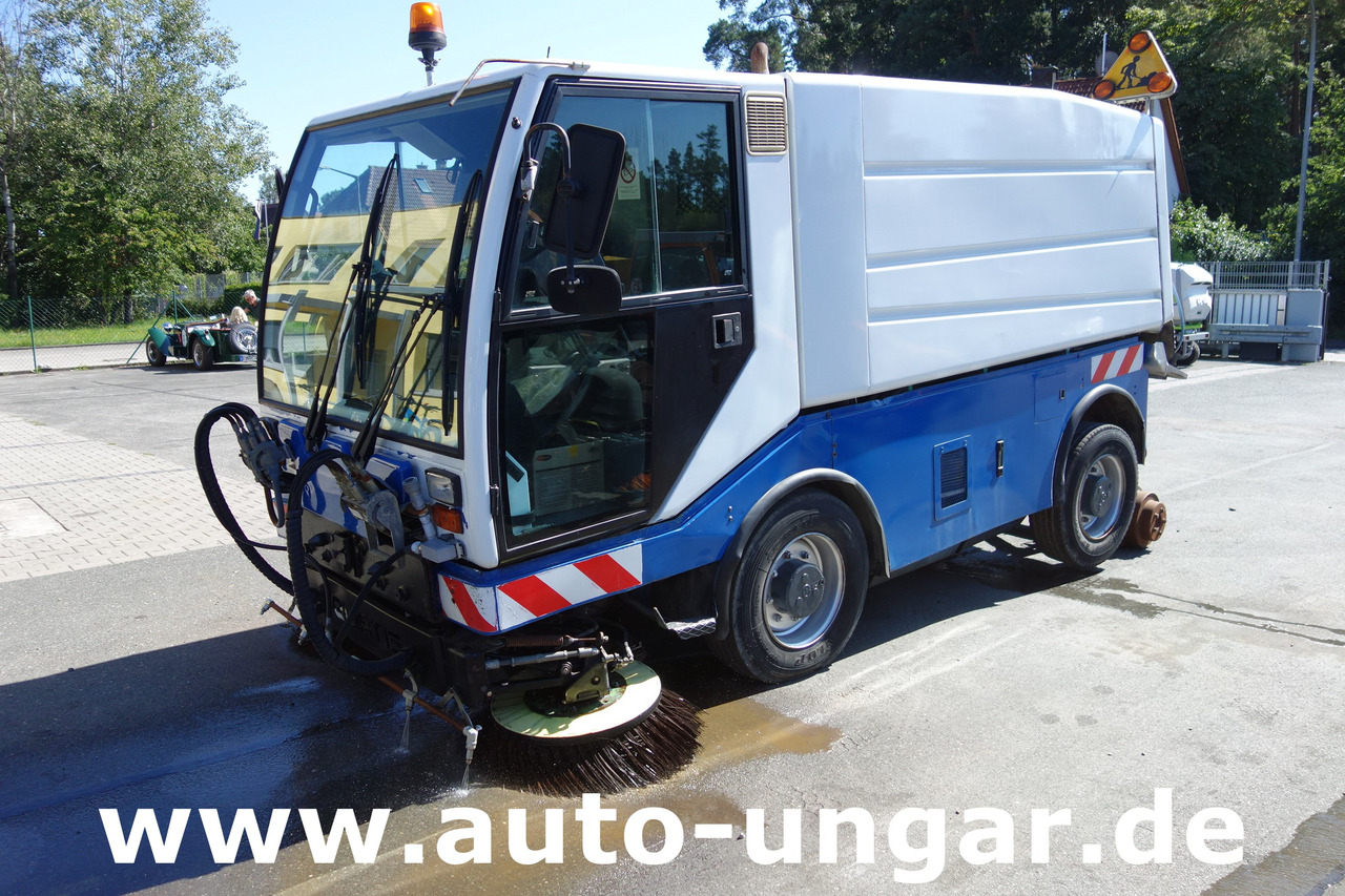 BUCHER CityCat CC5000 Schienenreiniger Kehrmaschine RailRoad Zweiweg - Barredora vial: foto 3 BUCHER CityCat CC5000 Schienenreiniger Kehrmaschine RailRoad Zweiweg - Barredora vial: foto 3