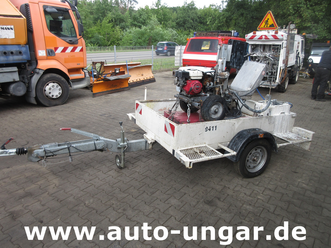 Graco Zebra 5 Airless Traceuse Markiermaschine Roadmarking Machine mit Trailer Hofmann - Construcción de carreteras: foto 1 Graco Zebra 5 Airless Traceuse Markiermaschine Roadmarking Machine mit Trailer Hofmann - Construcción de carreteras: foto 1
