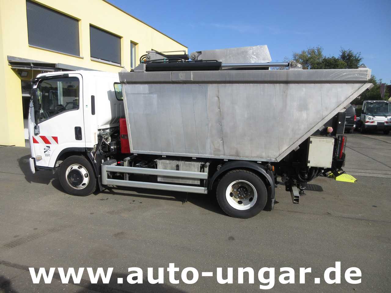 Isuzu NPR 75 Müllwagen Provence Benne - Faun Lifter Presse Kipper Trittbrett Bj 12 - Camión de basura: foto 4 Isuzu NPR 75 Müllwagen Provence Benne - Faun Lifter Presse Kipper Trittbrett Bj 12 - Camión de basura: foto 4