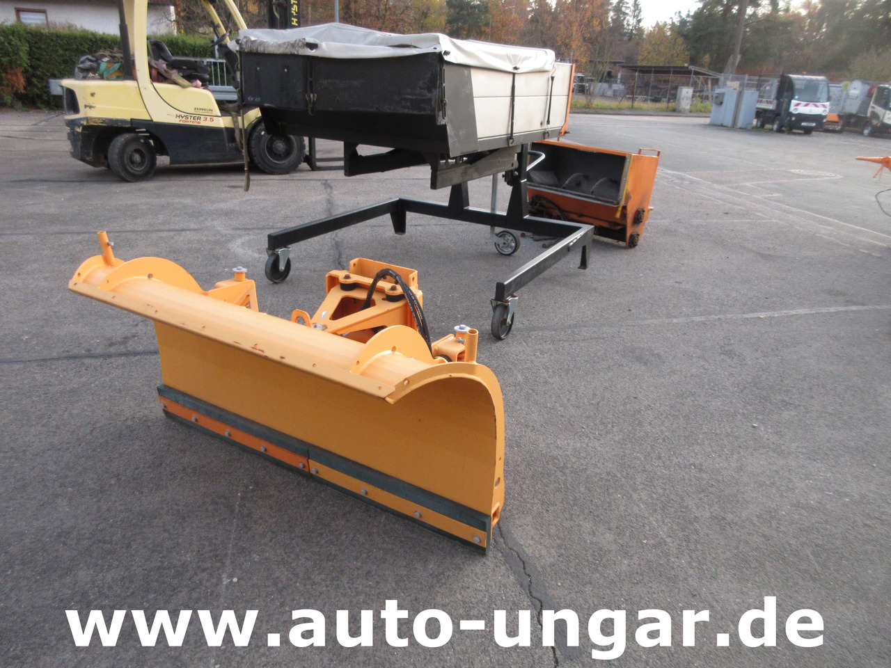 Nilfisk CR 3500 Winterdienst - Paket Schneepflug Streuer Kipper - Pritsche - Máquina quitanieve: foto 2 Nilfisk CR 3500 Winterdienst - Paket Schneepflug Streuer Kipper - Pritsche - Máquina quitanieve: foto 2