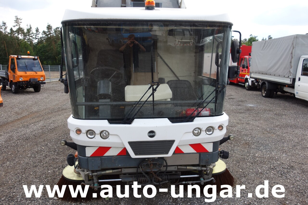 Ravo C540 / 530 Kehrmaschine - Kärcher - Heckabsaugung - Motorschaden - Barredora vial: foto 3 Ravo C540 / 530 Kehrmaschine - Kärcher - Heckabsaugung - Motorschaden - Barredora vial: foto 3