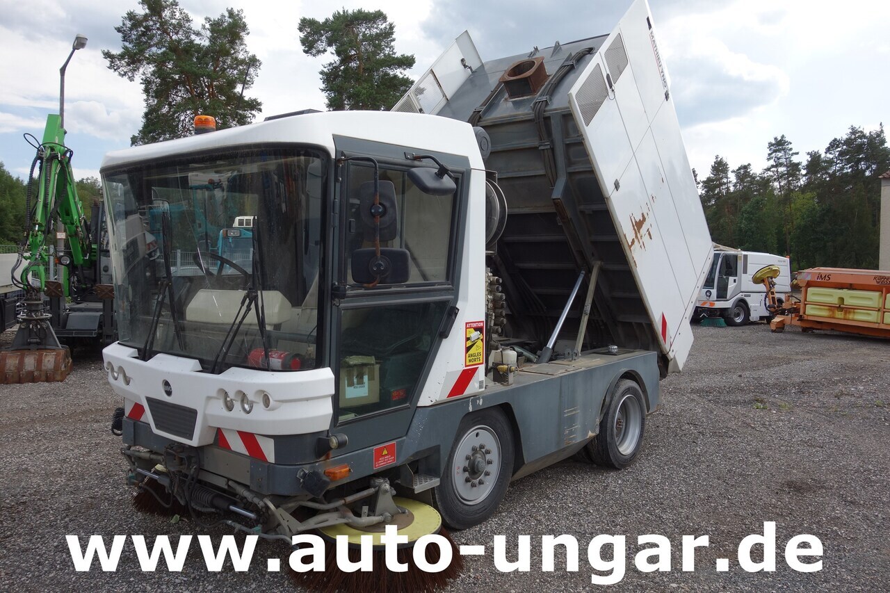 Ravo C540 / 530 Kehrmaschine - Kärcher - Heckabsaugung - Motorschaden - Barredora vial: foto 1 Ravo C540 / 530 Kehrmaschine - Kärcher - Heckabsaugung - Motorschaden - Barredora vial: foto 1