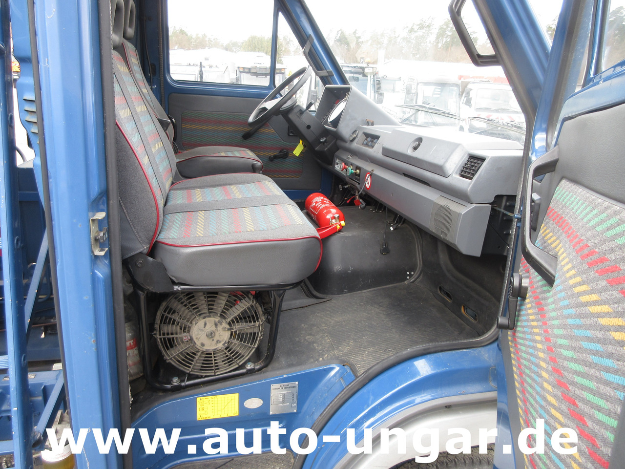 Camión cisterna para transporte de combustible Renault B110 Titan Aviation AVGas Refueller Jet Tanker 2000l Aviteilleur GSE: foto 24 Camión cisterna para transporte de combustible Renault B110 Titan Aviation AVGas Refueller Jet Tanker 2000l Aviteilleur GSE: foto 24