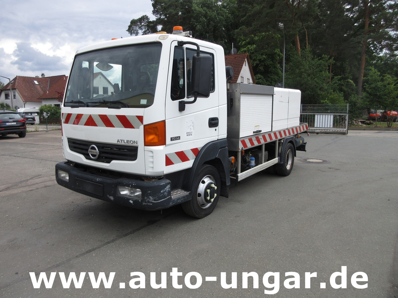 NISSAN Atleon 70.14 mit Hochdruckreiniger Wasserwagen Waschwagen Kärcher High Pressure - Vehículo municipal: foto 3 NISSAN Atleon 70.14 mit Hochdruckreiniger Wasserwagen Waschwagen Kärcher High Pressure - Vehículo municipal: foto 3