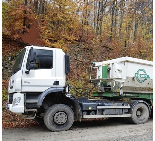 Tatra 4x4 hydr. T158 Phoenix (8P6R23) / DAF - Cabeza tractora: foto 1 Tatra 4x4 hydr. T158 Phoenix (8P6R23) / DAF - Cabeza tractora: foto 1