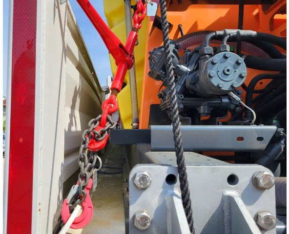 RASCO Solid LLB 4500 (+Kubota diesel) - Esparcidor de sal: foto 2 RASCO Solid LLB 4500 (+Kubota diesel) - Esparcidor de sal: foto 2