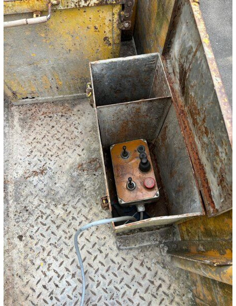 Schwing 2x! 25m BPL 601 +6x6 Tatra 815 (DOCS/KFZ MACHINE +1 no docs/kein - Camión bomba de hormigón: foto 4 Schwing 2x! 25m BPL 601 +6x6 Tatra 815 (DOCS/KFZ MACHINE +1 no docs/kein - Camión bomba de hormigón: foto 4