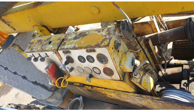 Schwing 2x! 25m BPL 601 +6x6 Tatra 815 (DOCS/KFZ MACHINE +1 no docs/kein - Camión bomba de hormigón: foto 5 Schwing 2x! 25m BPL 601 +6x6 Tatra 815 (DOCS/KFZ MACHINE +1 no docs/kein - Camión bomba de hormigón: foto 5