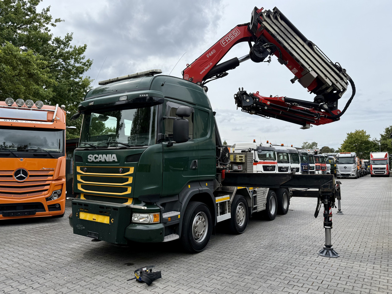 Scania R450 8X4 Kran Fassi F660 bis 34 Meter - Cabeza tractora: foto 1 Scania R450 8X4 Kran Fassi F660 bis 34 Meter - Cabeza tractora: foto 1