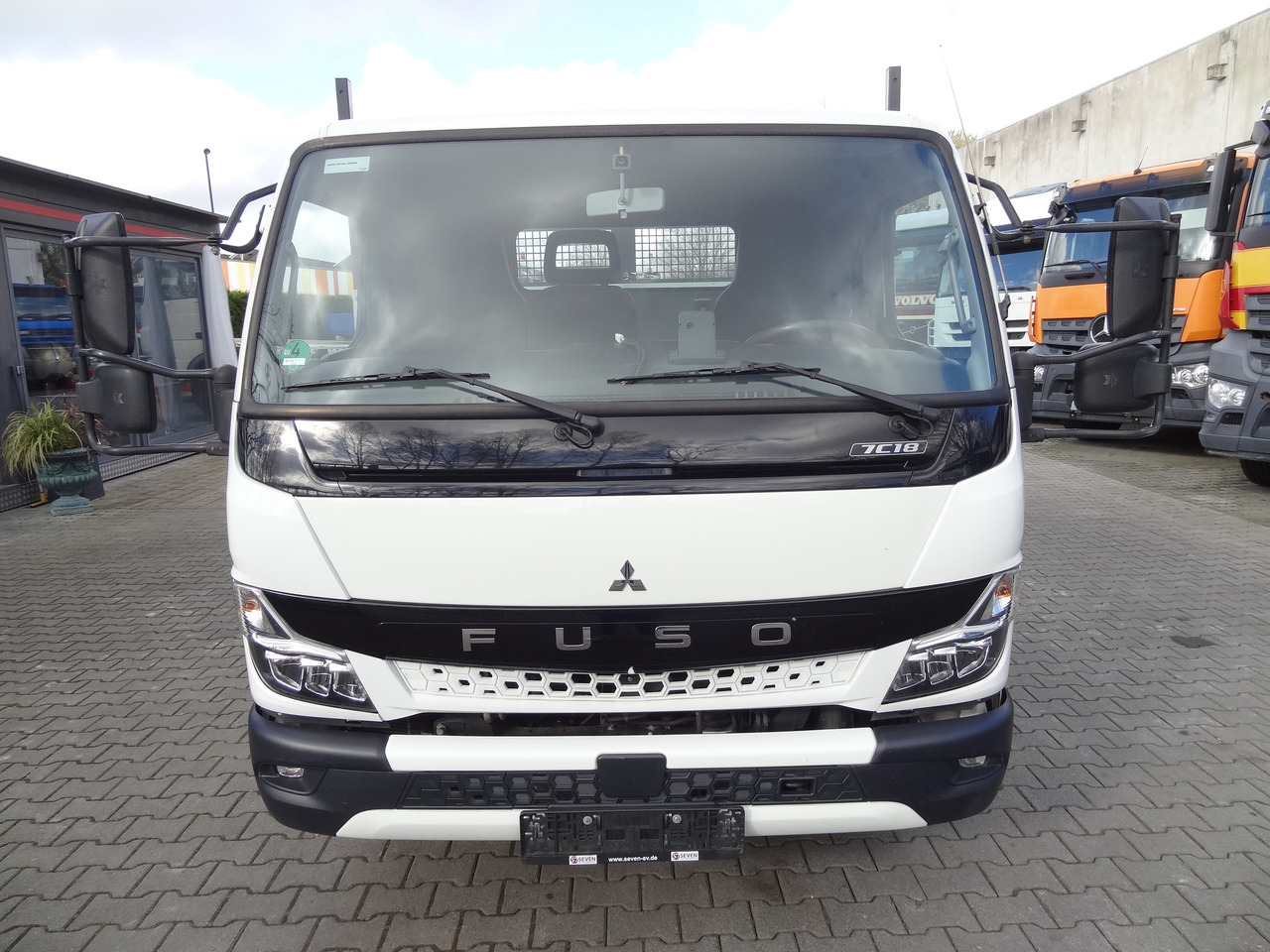 Arrendamiento de Mitsubishi Fuso 7C18 Meiller Mitsubishi Fuso 7C18 Meiller: foto 10