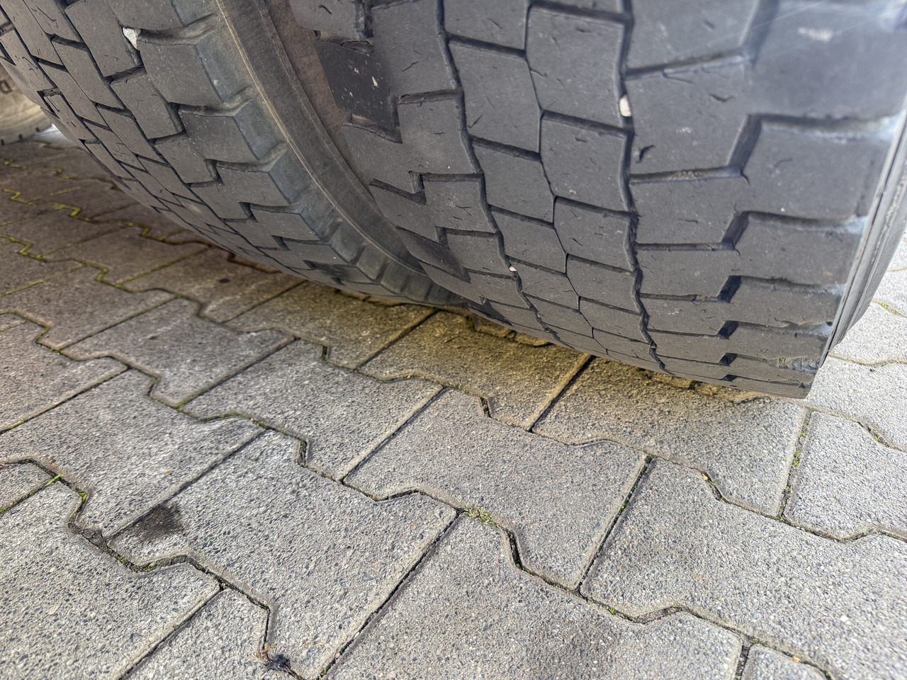 Scania R380 6X2*4 Kipper mit Kran HIAB 220 - Camión volquete, Camión grúa: foto 4 Scania R380 6X2*4 Kipper mit Kran HIAB 220 - Camión volquete, Camión grúa: foto 4