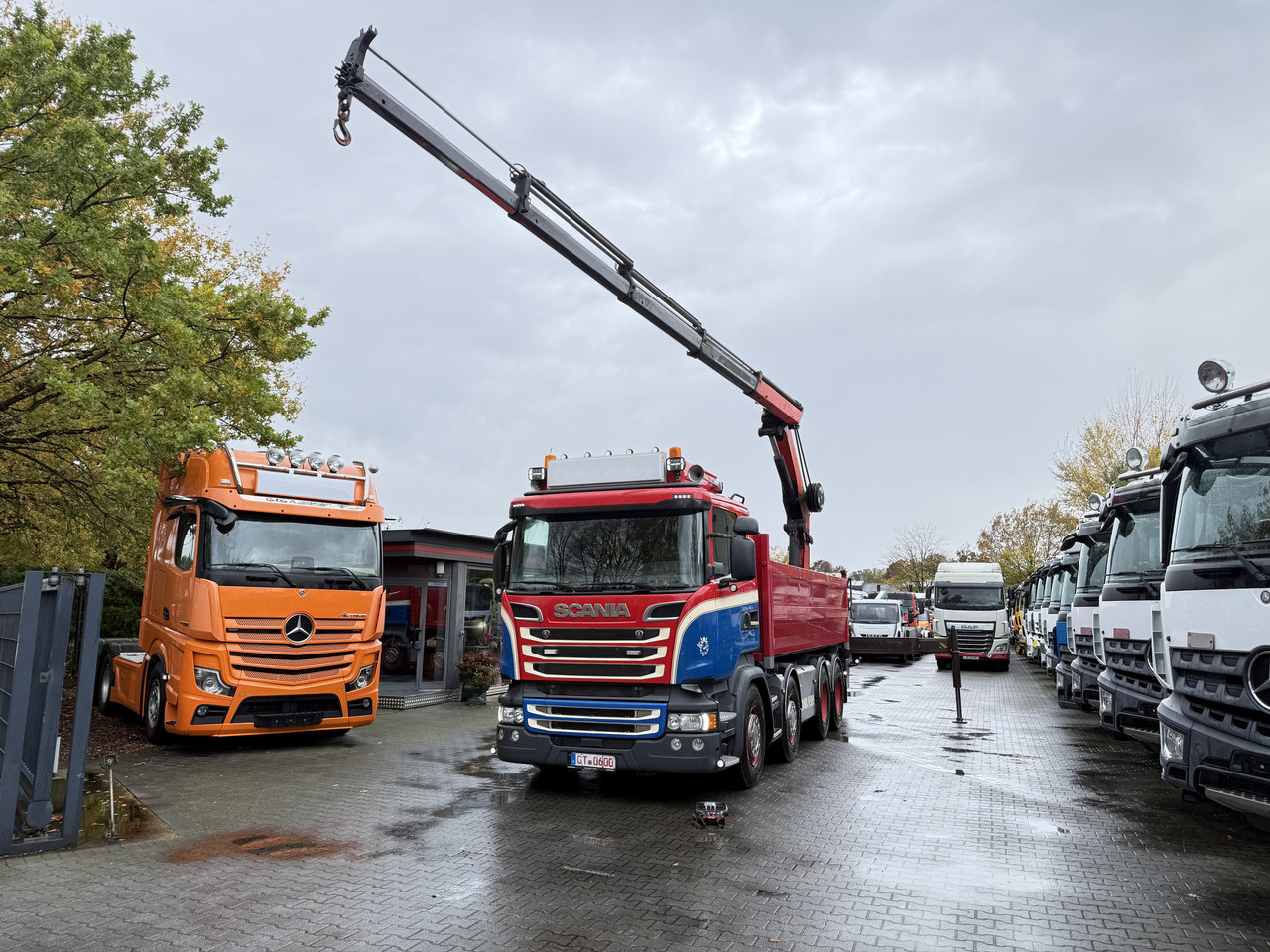 Scania R580 V8 8X4 Kipper Kran Palfinger 22002 - Camión grúa, Camión volquete: foto 2 Scania R580 V8 8X4 Kipper Kran Palfinger 22002 - Camión grúa, Camión volquete: foto 2
