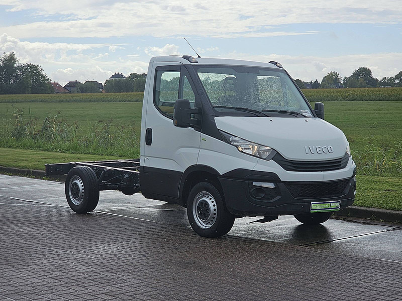 Iveco Daily 35 S 12 CHASSIS - Furgoneta: foto 5 Iveco Daily 35 S 12 CHASSIS - Furgoneta: foto 5