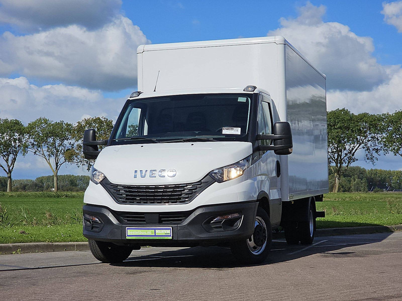 Iveco Daily 35C16 Bakwagen Laadklep - Furgoneta caja cerrada: foto 1 Iveco Daily 35C16 Bakwagen Laadklep - Furgoneta caja cerrada: foto 1