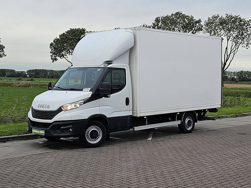 Iveco Daily 35S18 Bakwagen Laadklep! - Furgoneta caja cerrada: foto 2 Iveco Daily 35S18 Bakwagen Laadklep! - Furgoneta caja cerrada: foto 2