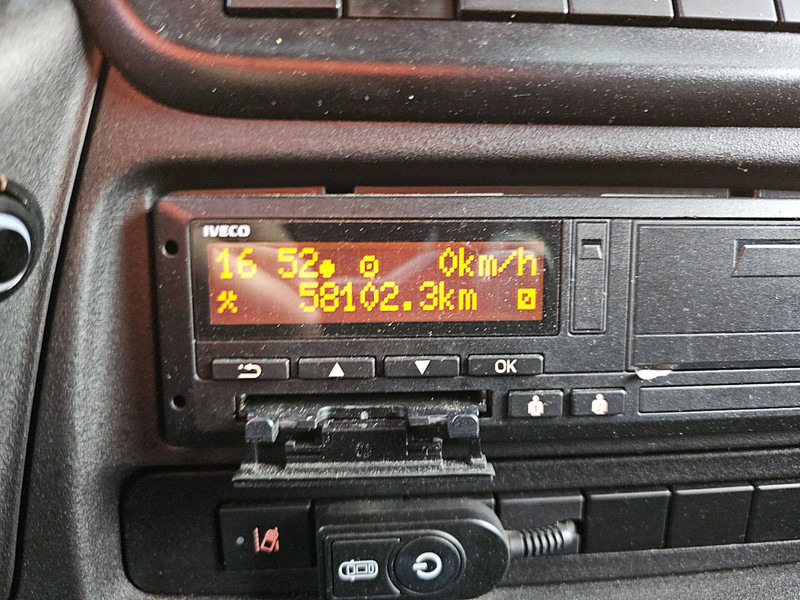 Furgoneta caja cerrada Iveco Daily 70 CNG AIRCO LAADKLEP: foto 8