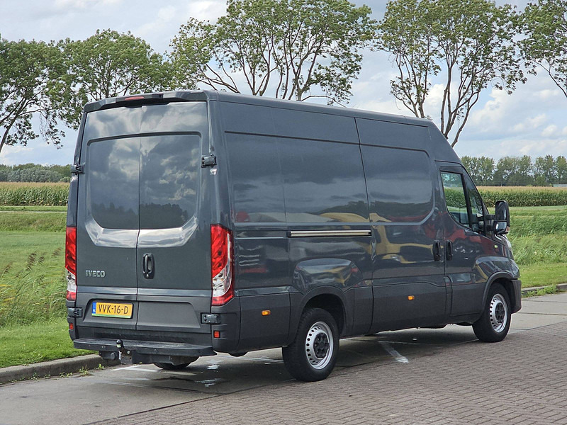 Iveco Daily - Furgón: foto 3 Iveco Daily - Furgón: foto 3