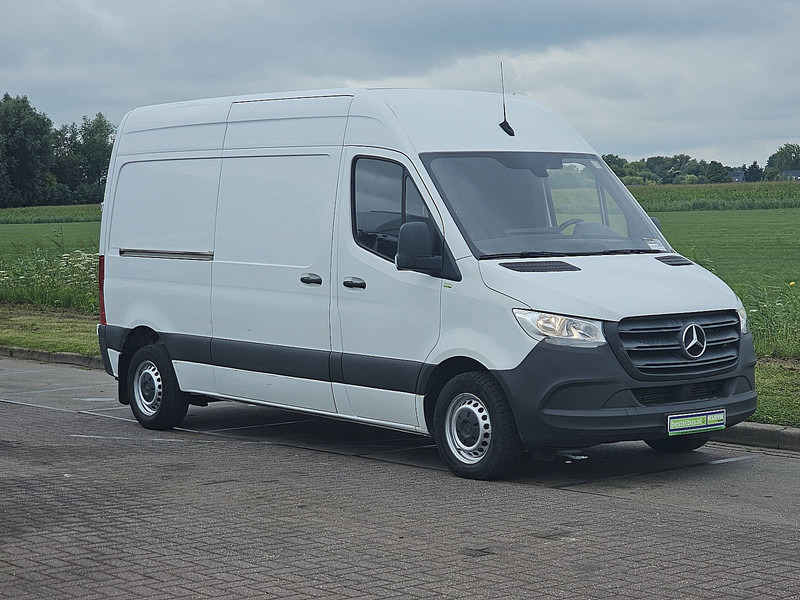 Mercedes-Benz Sprinter 314 L2H2 Mbux Airco Eur6 - Furgón: foto 5 Mercedes-Benz Sprinter 314 L2H2 Mbux Airco Eur6 - Furgón: foto 5