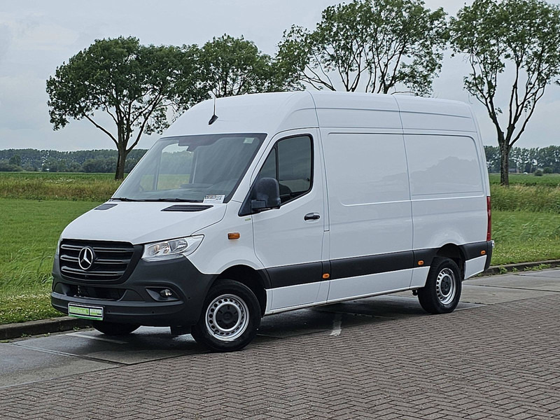 Mercedes-Benz Sprinter 317 L2H2 Navi 360 Camera - Furgón: foto 2 Mercedes-Benz Sprinter 317 L2H2 Navi 360 Camera - Furgón: foto 2