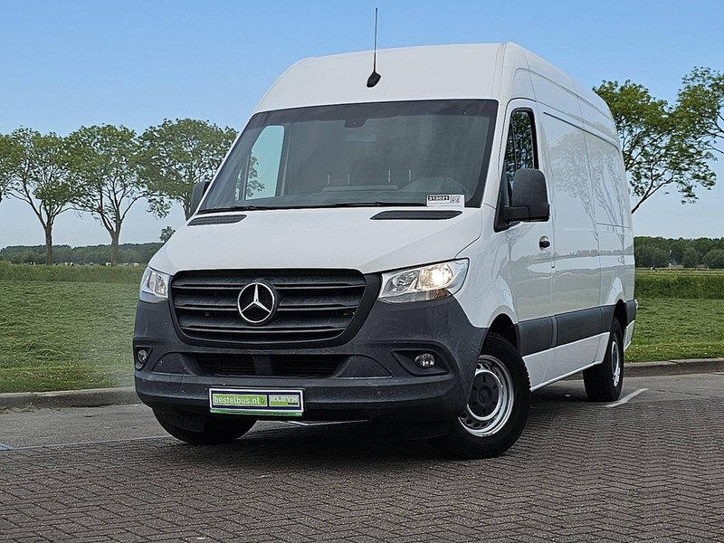 Mercedes-Benz Sprinter 319 3.0 V6 3.5T-Trekhaak - Furgón: foto 1 Mercedes-Benz Sprinter 319 3.0 V6 3.5T-Trekhaak - Furgón: foto 1