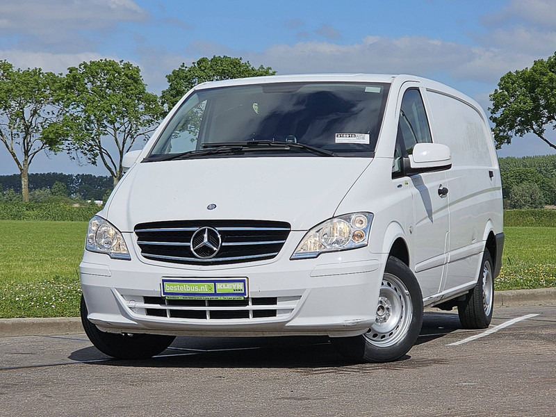 Mercedes-Benz Vito 110 - Furgoneta pequeña: foto 1 Mercedes-Benz Vito 110 - Furgoneta pequeña: foto 1