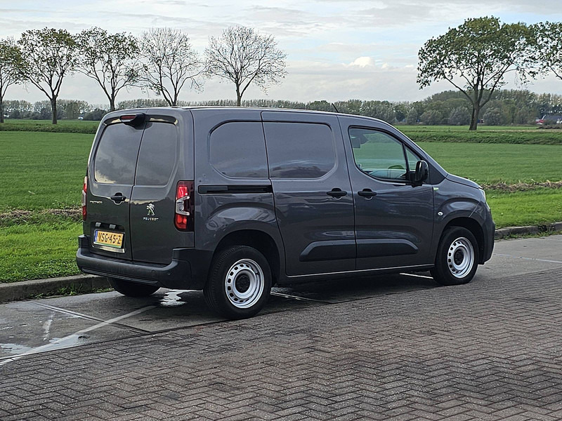 Peugeot Partner 1.5 L1H1 Navi Euro6 AC! - Furgoneta caja cerrada: foto 3 Peugeot Partner 1.5 L1H1 Navi Euro6 AC! - Furgoneta caja cerrada: foto 3