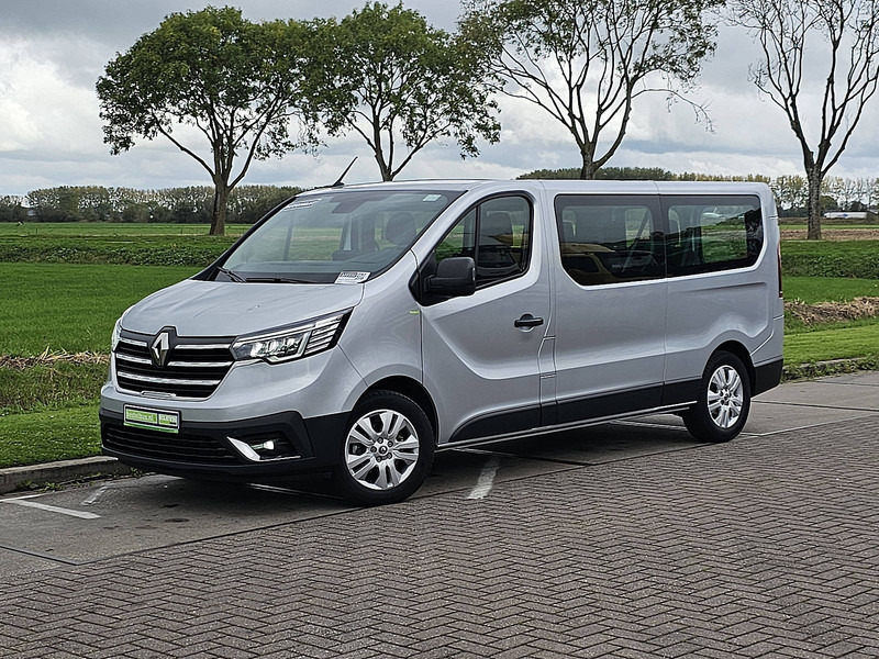 Renault Trafic 2.0 DCI ac aut. 8 pers EURO6 - Minibús, Furgoneta de pasajeros: foto 2 Renault Trafic 2.0 DCI ac aut. 8 pers EURO6 - Minibús, Furgoneta de pasajeros: foto 2