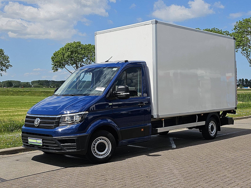 Volkswagen Crafter 35 2.0 Euro6 lichte schade - Furgoneta caja cerrada: foto 2 Volkswagen Crafter 35 2.0 Euro6 lichte schade - Furgoneta caja cerrada: foto 2