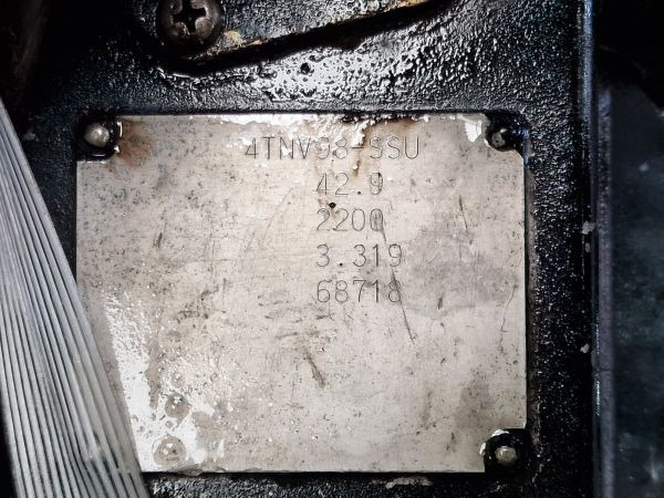 Yanmar 4TNV98-SSU Engine (Plant) - Motor para Maquinaria de construcción: foto 2 Yanmar 4TNV98-SSU Engine (Plant) - Motor para Maquinaria de construcción: foto 2