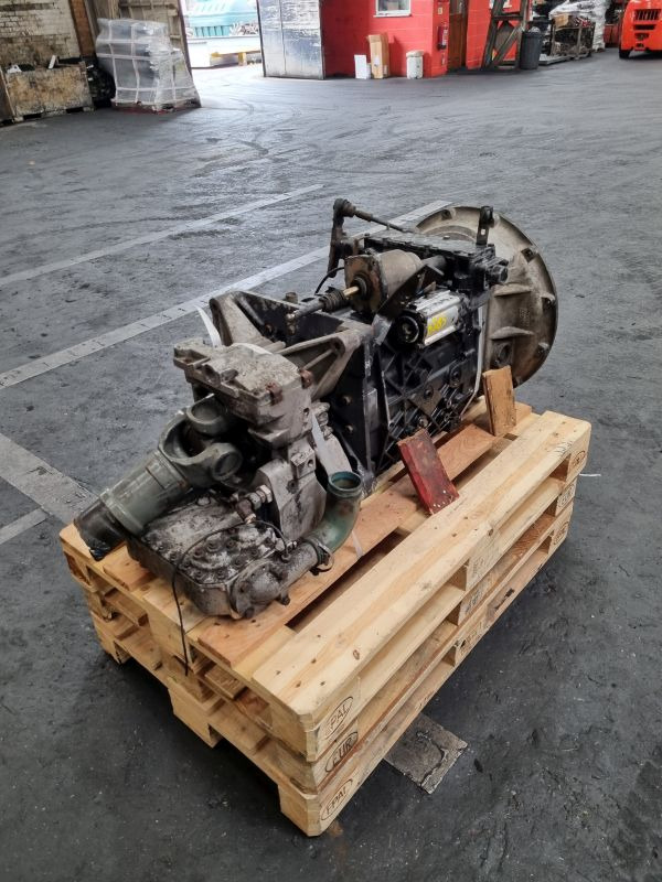 Caja de cambios ZF 6S85 with voith Retarder Gearbox: foto 6