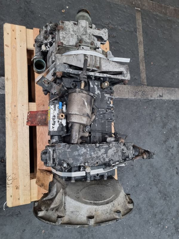 Caja de cambios ZF 6S85 with voith Retarder Gearbox: foto 9