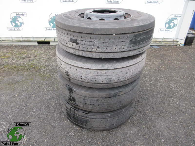 Bridgestone 315/ 80R 22.5  M+S 4 X VOORBAND MODEL 2023 2X 60 % 2X 90 % - Neumático para Camión: foto 1 Bridgestone 315/ 80R 22.5  M+S 4 X VOORBAND MODEL 2023 2X 60 % 2X 90 % - Neumático para Camión: foto 1
