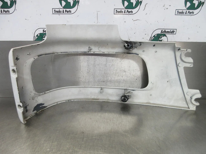 DAF 1363371 // 1363372 KOPLAMP RING DAF CF 75 EURO 5 RECHTS EN LINKS - Cabina e interior para Camión: foto 4 DAF 1363371 // 1363372 KOPLAMP RING DAF CF 75 EURO 5 RECHTS EN LINKS - Cabina e interior para Camión: foto 4