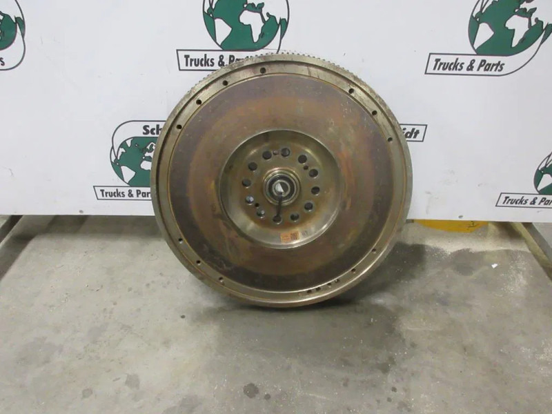 DAF 1697674 VLIEGWIEL DAF XF CF EURO 6 MODEL 2016 - Volante de inercia para Camión: foto 2 DAF 1697674 VLIEGWIEL DAF XF CF EURO 6 MODEL 2016 - Volante de inercia para Camión: foto 2