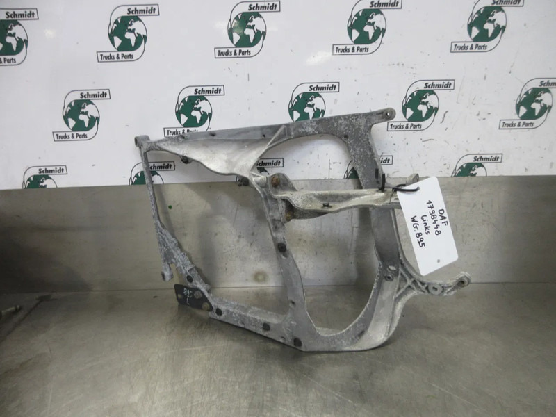 DAF 1798448 DAF XF CF KOPLAMP STEUN MODEL 2016 LINKS - Bastidor/ Chasis para Camión: foto 3 DAF 1798448 DAF XF CF KOPLAMP STEUN MODEL 2016 LINKS - Bastidor/ Chasis para Camión: foto 3